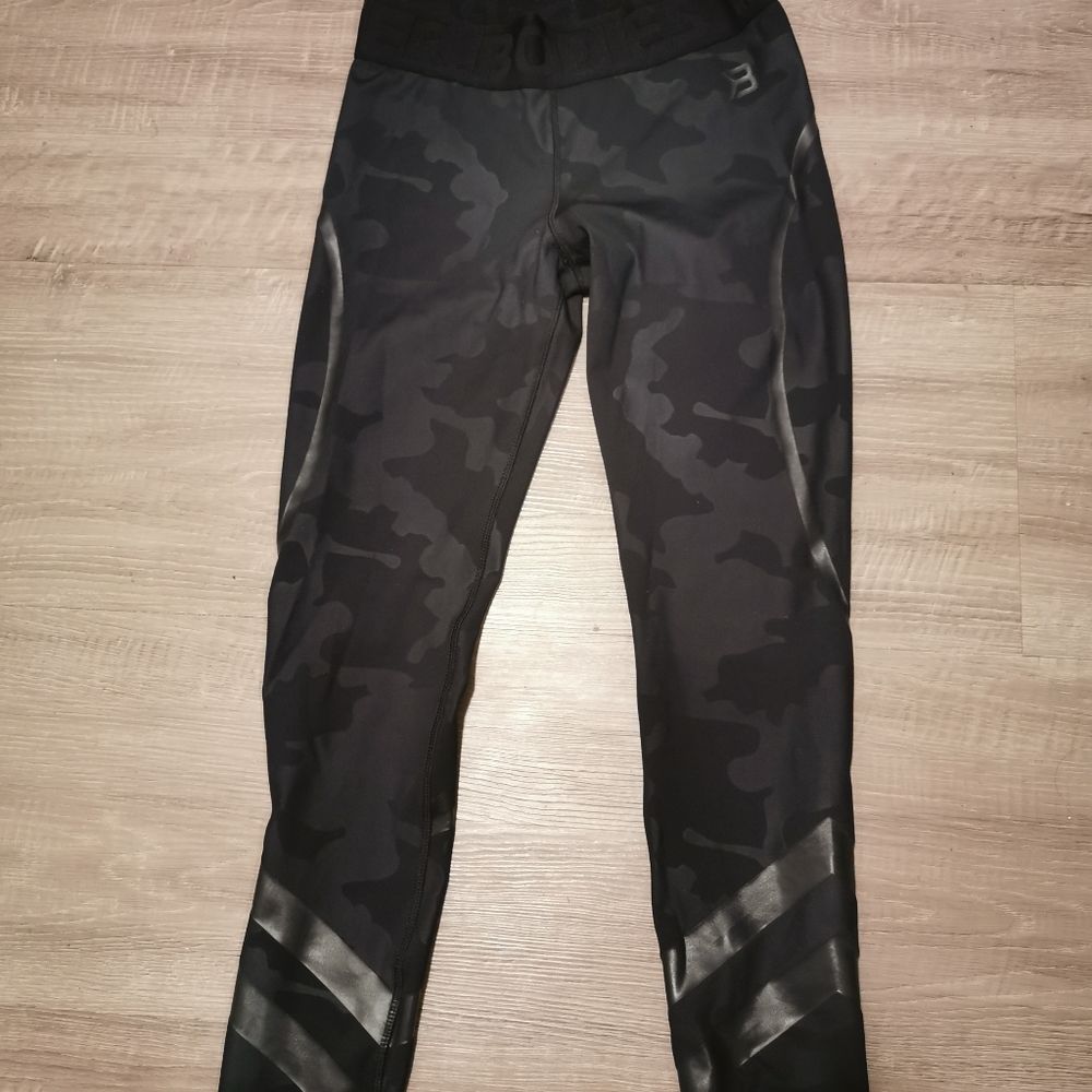 Black Camo Betterbodie leggings S